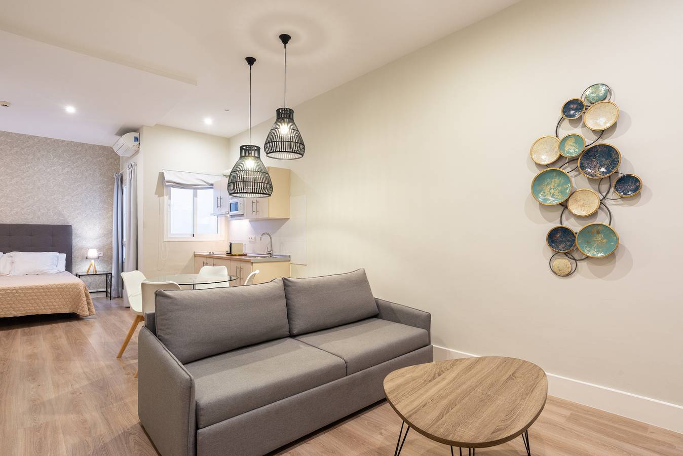 Entire studio, Studio for 4 people in Malaga Centro Historico, Malaga