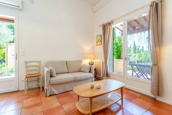 Maison de vacances « Lou Cigaloun » avec piscine privée, Wi-Fi et climatisation in Bédoin, Parc naturel régional du Mont-Ventoux