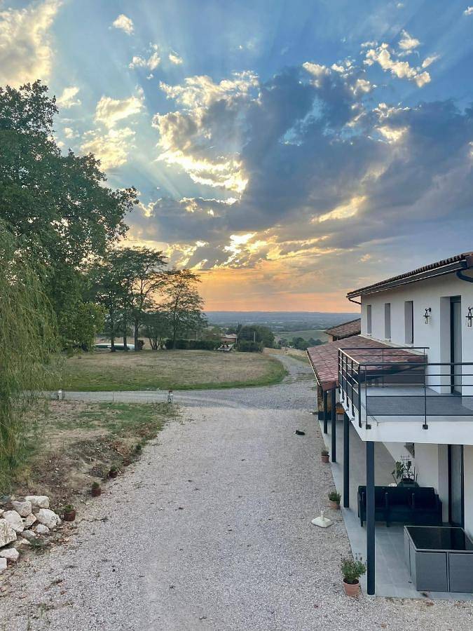 Cottage pour 2 personnes, avec vue et jardin dans Marquefave