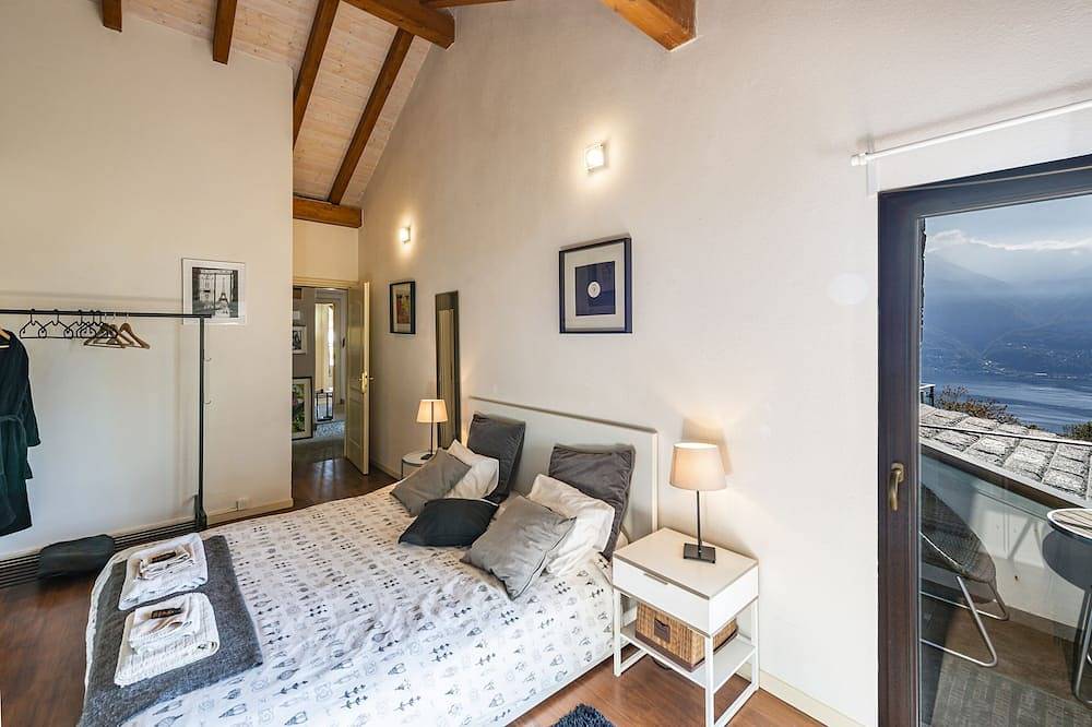 Casa Luna - Wonderful Lake View in Brione sopra Minusio, Tessiner Alpen