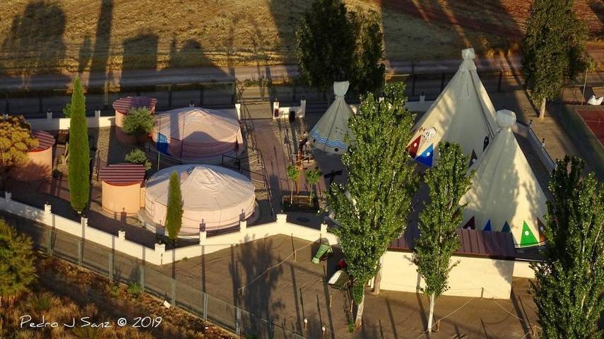 Parque de vacaciones para 7 personas, con Jacuzzi y Terraza además de Jardín y Piscina en Ciudad Real