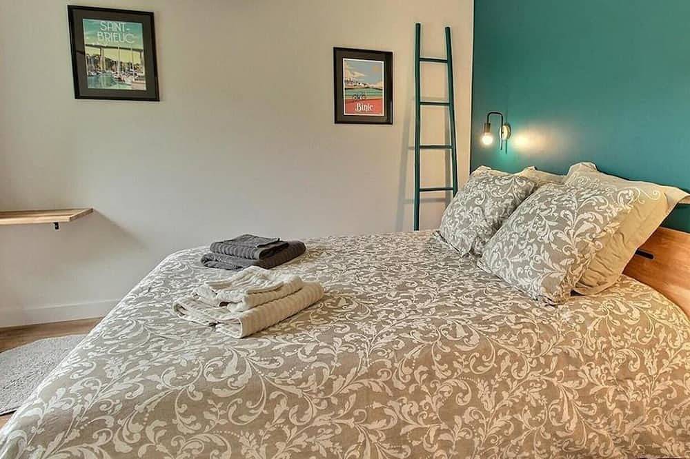 Sillon strike. Maisonette 5 minutes from the sea, rated 3 stars. in Pordic, Côte de Goëlo