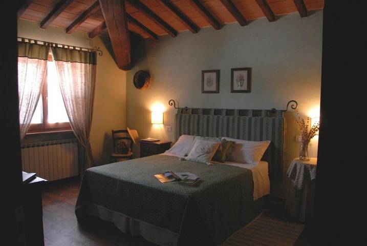 Casa vacanza per 2 persone, con Terrazza e Giardino nonché Piscina a Trevi