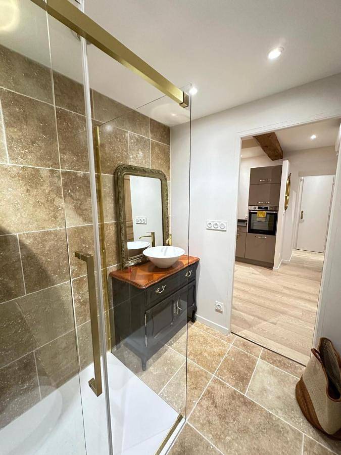 Appartement entier, La Nichée appartement 2 chambres in Trévoux, Ain