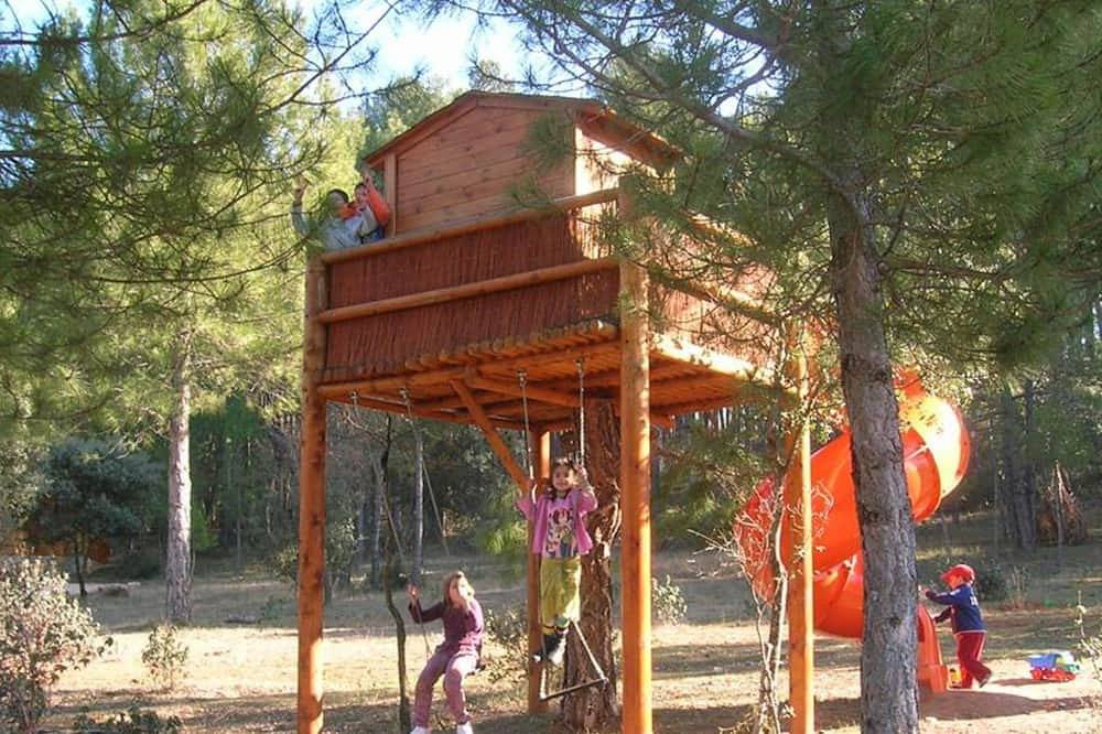 Cabañas El Llano de los Conejos. Cabaña Pinosa in Cañamares, Provincia de Cuenca