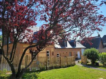 Chambre d’hôte pour 3 personnes, avec terrasse dans Val-de-Scie