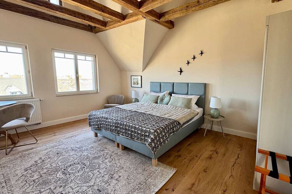 Ganze Wohnung, Engelhaus*Traumhafte Dg-Wohnung für 2, Nähe Hbf in Fürth, Franken