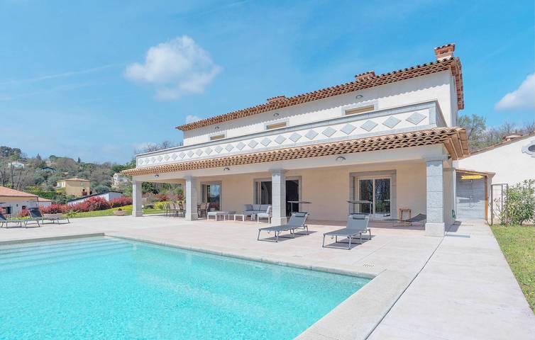 Location de vacances pour 10 personnes, avec piscine et jardin à Saint-Cézaire-sur-Siagne - 3