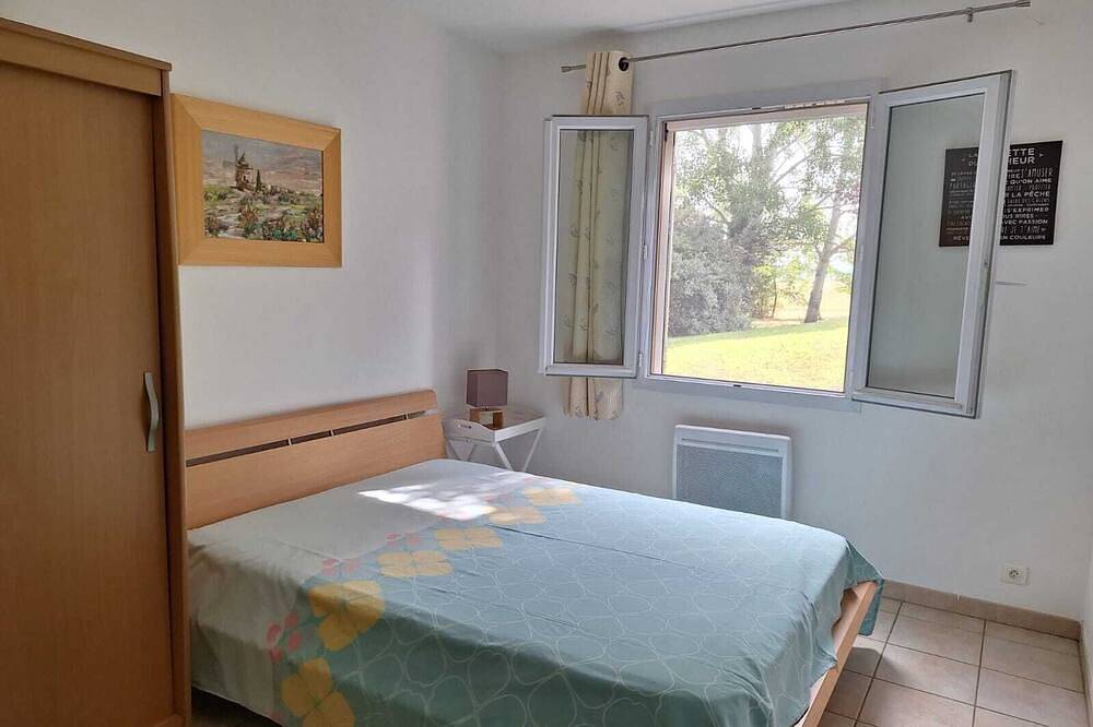 Maison en campagne avec grand jardin arboré et piscine avec vue sur le Luberon in Bonnieux, Parc naturel régional du Luberon