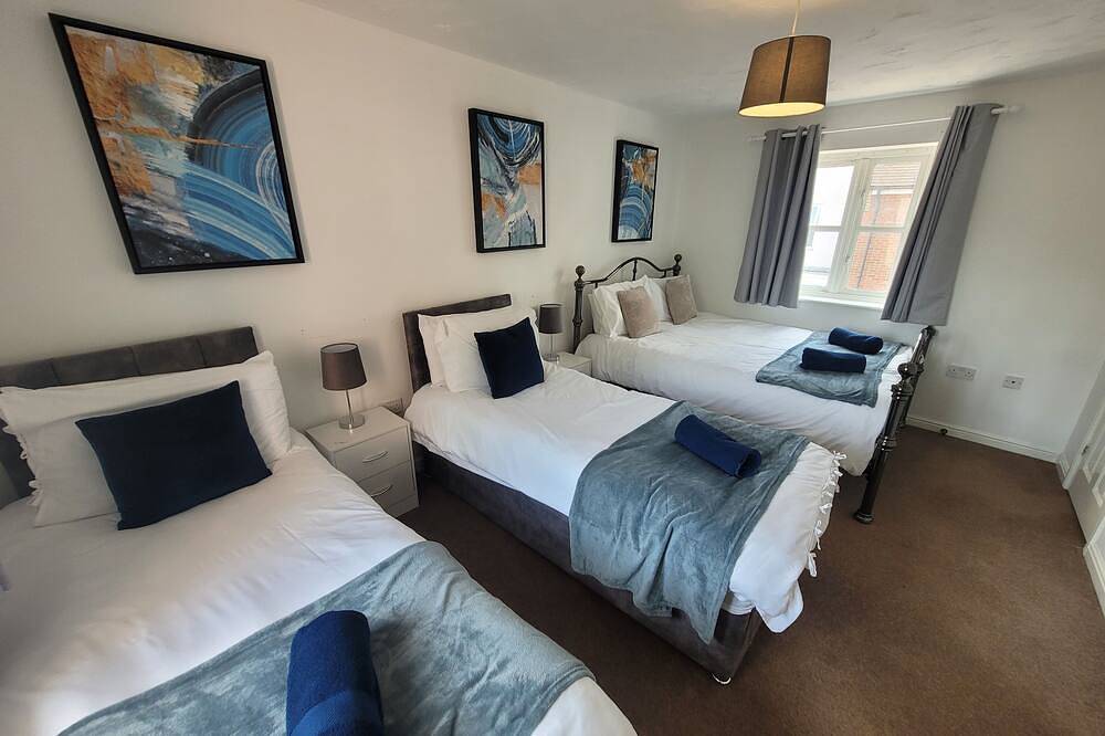 Hythe House – Stylish 3Br Stay Close to Colchester Centre & Transport in Colchester, Essex