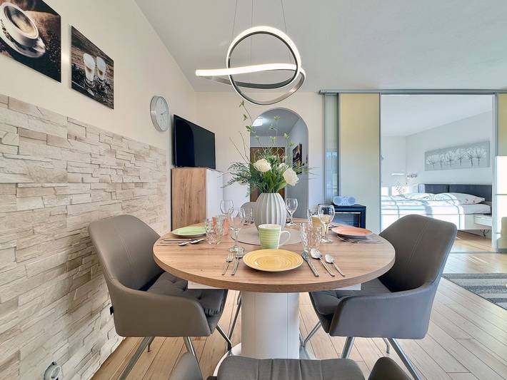 Ferienwohnung für 3 Personen, mit Balkon und Garten sowie Ausblick in Seeg - 2