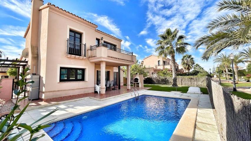 Casa rural para 6 personas, con vistas además de jardín y piscina en Fuente Álamo de Murcia