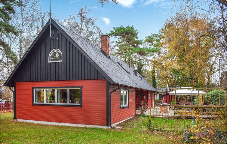 Hus för 6 Personer, med Terass och Trädgård i Höllviken