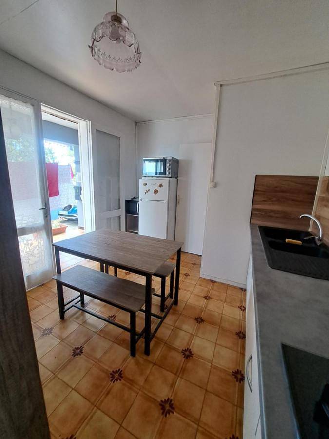 Gîte pour 2 personnes, avec terrasse dans Sainte-Clotilde - 4