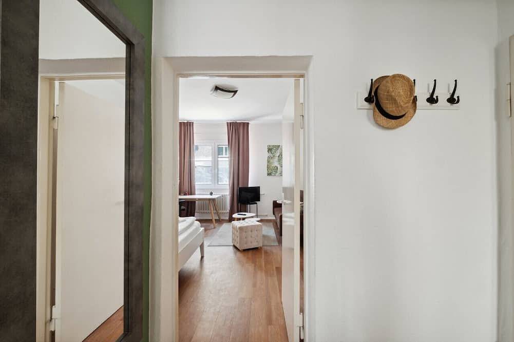 Ganze Wohnung, Cozy apartment near Ku'damm in Charlottenburg Berlin, Berlin