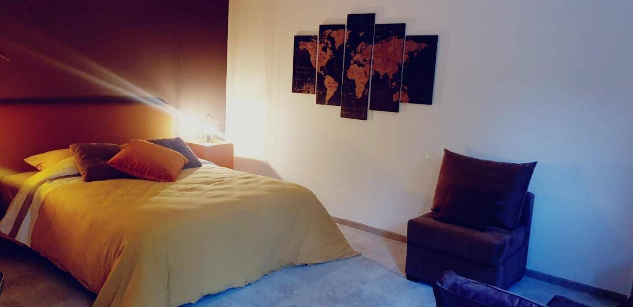 Double Room with Park View in Beaucaire, Région de Nîmes