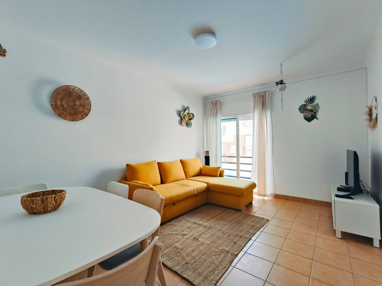 Entire apartment, Apartment 'Quinta Da Gomeira 68' with shared pool, Wi-Fi and air conditioning in Cabanas de Tavira, Conceição e Cabanas de Tavira