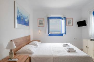 Vacation Rental for 2 Guests in Mykonos, Cyclades, Picture 3