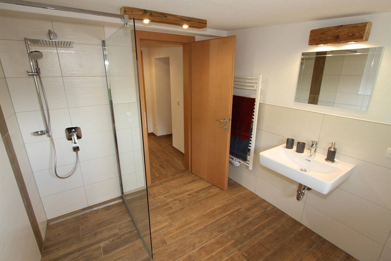 Ganze Ferienwohnung, Ferienwohnung 2. Stock in Stumm, Ski-Optimal Hochzillertal