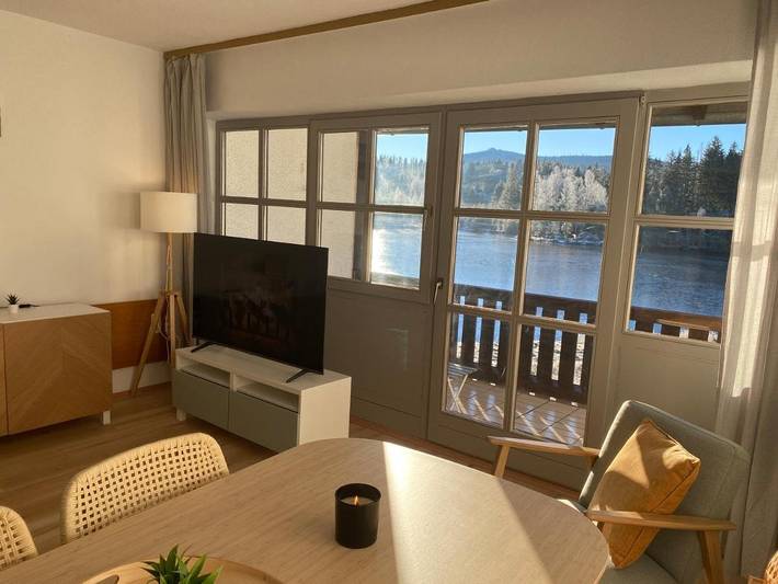 Ferienwohnung für 4 Personen, mit Balkon und Ausblick sowie Seeblick, mit Haustier in Haidmühle - 2