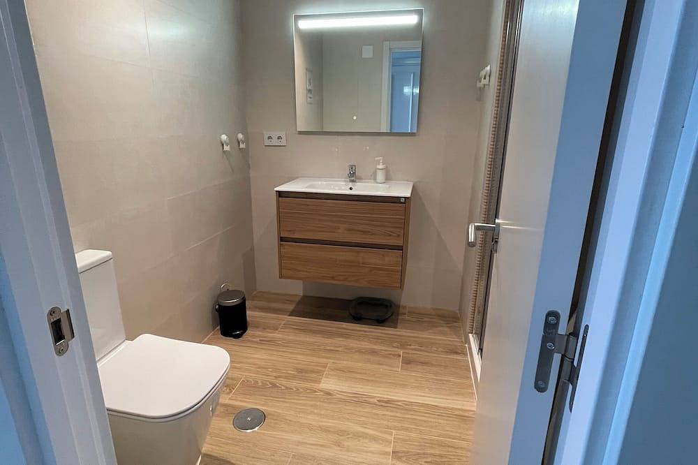 Cały apartament, Studio plażowe pierwszej linii La Carihuela. in Playa El Bajondillo, Torremolinos