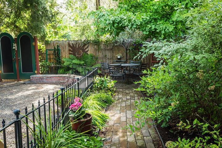 Vacation rental for 6 people, with yard in Walla Walla