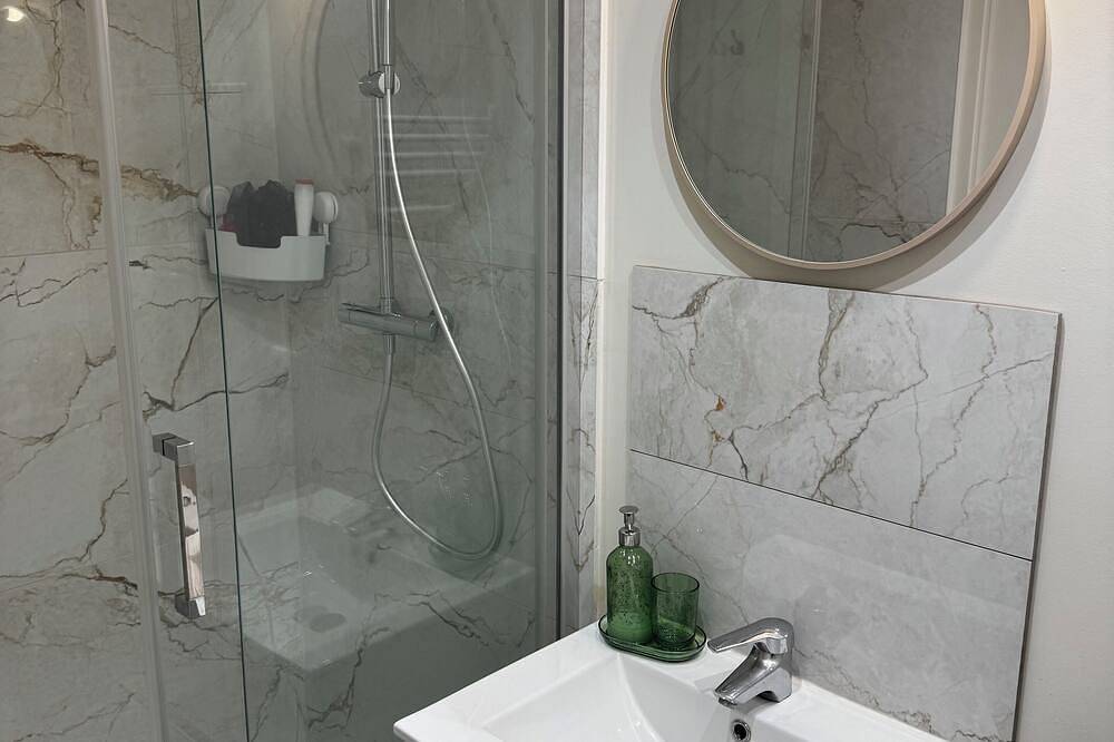 Entire apartment, Charming, cosy cottage near Paris and Disney in Gagny, Seine-Saint-Denis