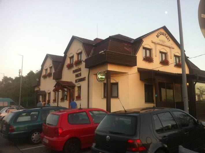 Cottage pour 2 personnes, avec terrasse, animaux acceptés à Tatabánya