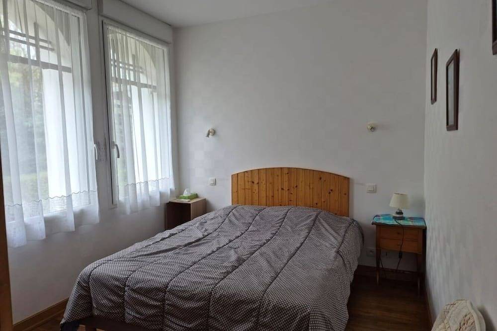 Appartement entier, Spot exceptionnel ! Appartement dans maison de charme, baignade au bas du jardin in Locmariaquer, Côte des Mégalithes