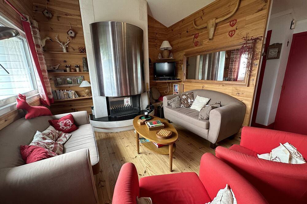 Entire apartment, Appartement avec cheminée à altitude 1500 in Le Lioran, Saint-Jacques-des-Blats