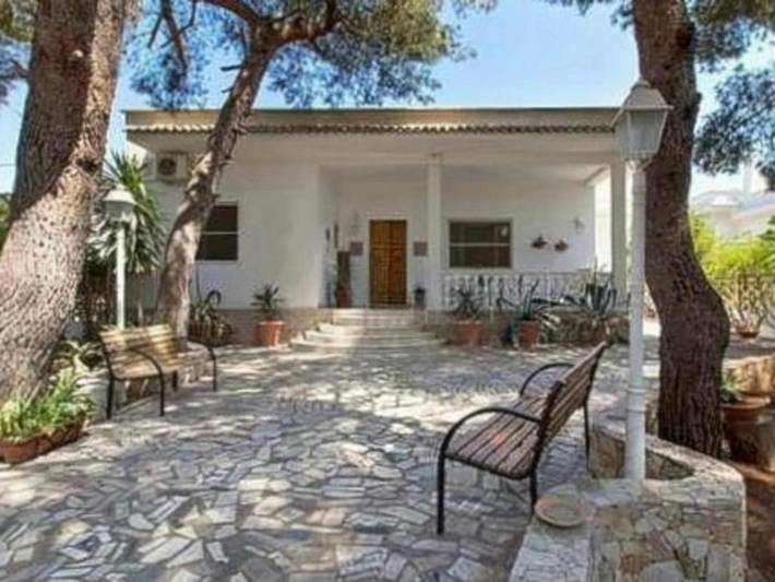 Ferienhaus für 8 Personen, mit Ausblick und Garten