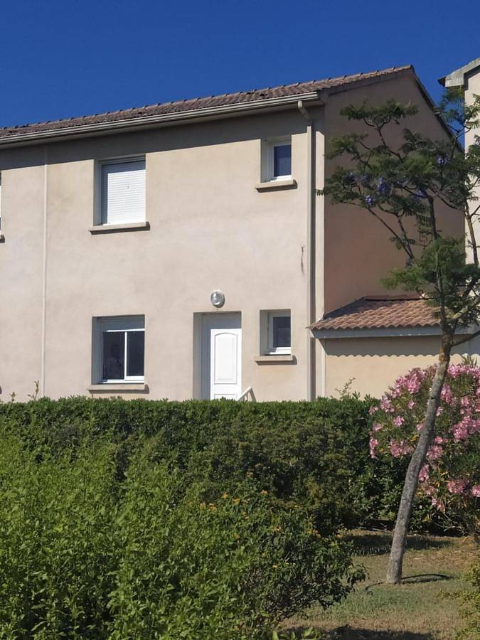 Three-Bedroom House in Borgo, Bastia und Umgebung