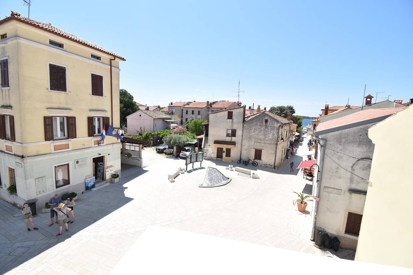 Ganze Wohnung, Sea View Apartment 40m From The Beach in Fazana, Südküste Istrien