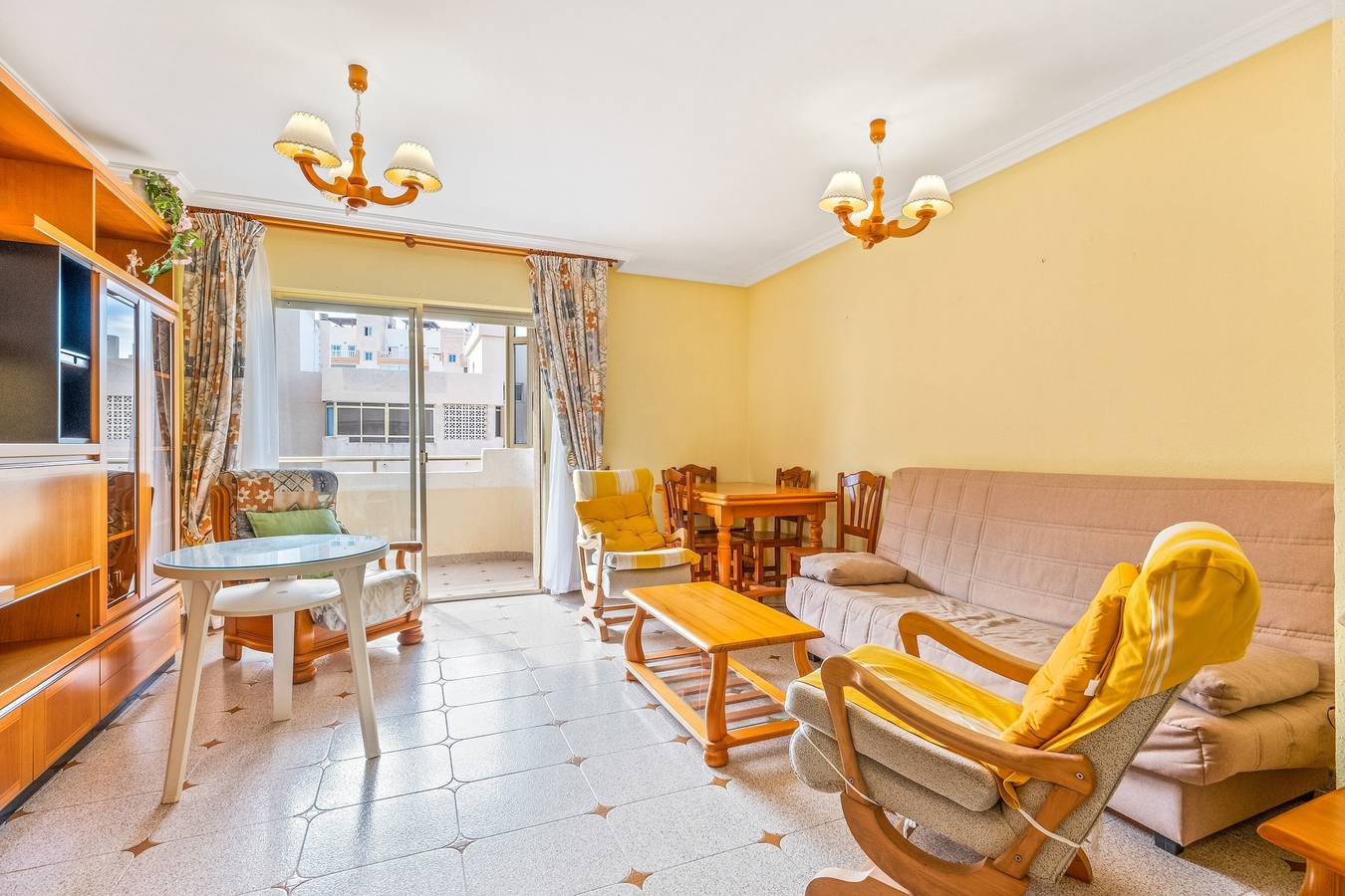 Appartement entier, Appartement 'Agata 2 Esc 2 7b' avec vue sur la mer, piscine partagée et Wi-Fi in Los Miradores del Puerto, San Javier