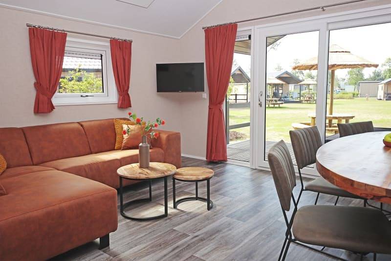 Caravan voor 6 personen met terras in Veluwe
