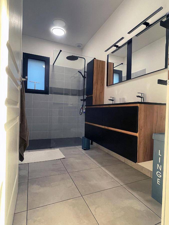 Location de vacances pour 8 personnes, avec piscine et jardin à Casteljaloux - 4