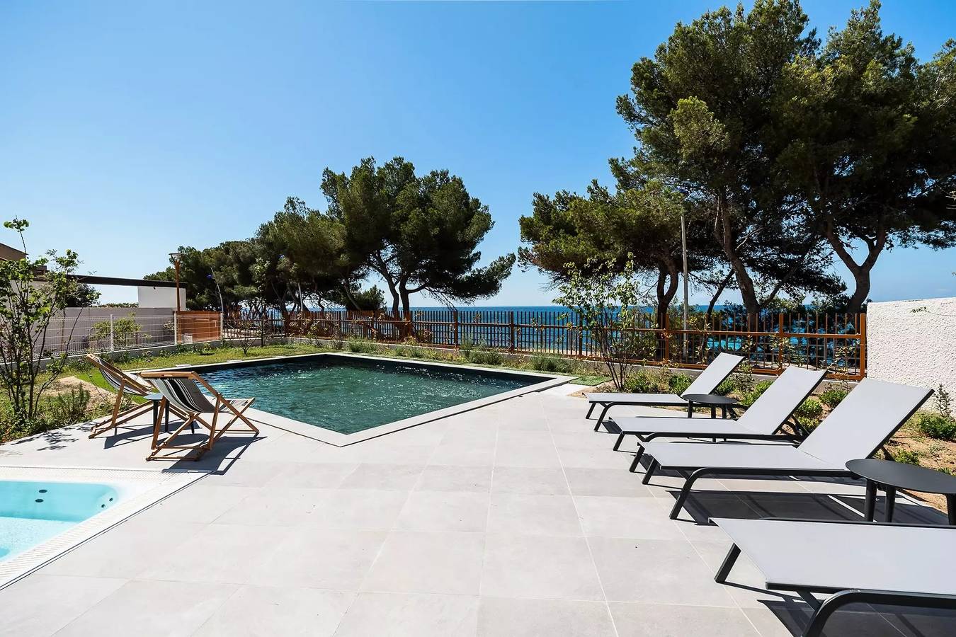 Ganze Wohnung, Ferienwohnung 3 Zimmer 6 Personen - Dachterrasse Meerblick in Sausset-les-Pins, Istres und Umgebung