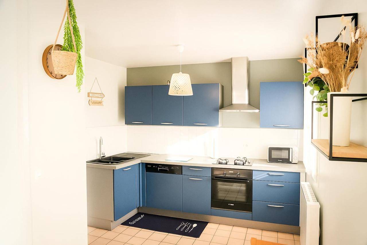 Appartement entier, Studio Jean Moulin in Le Péage-de-Roussillon, Région de Vienne
