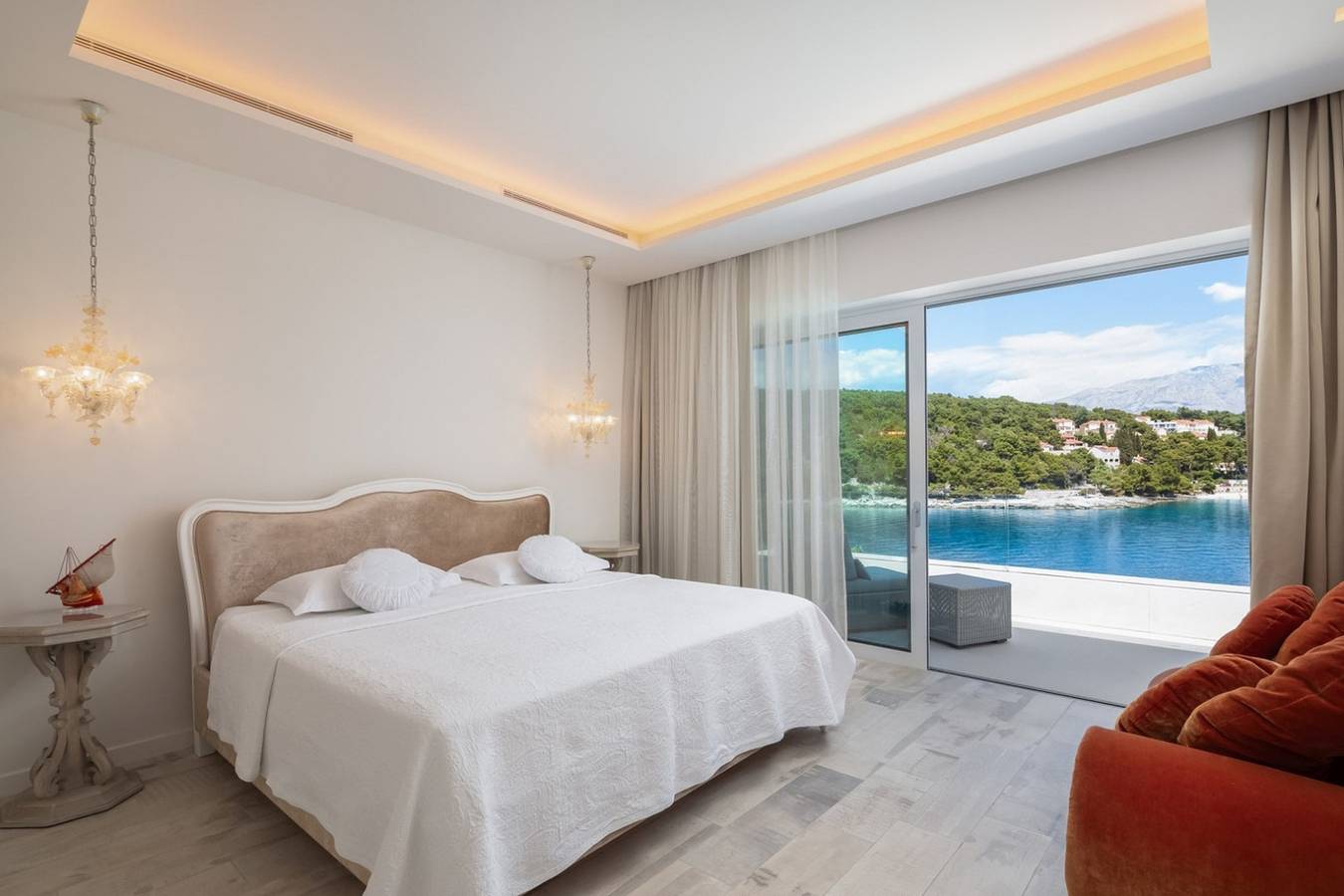 Luxury Beachfront Villa Murano Brac w/ Heated Pool in Selca, Brac