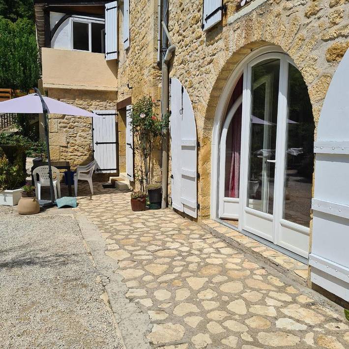 Gîte pour 6 personnes, avec vue et jardin à Castels - 3
