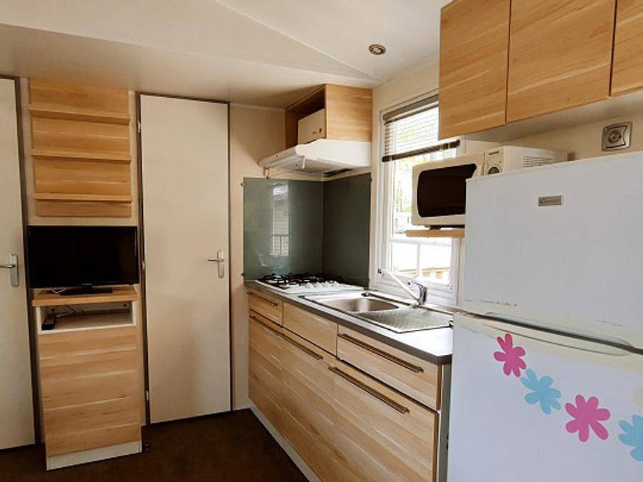 Flower Camping Les Terrasses de Dordogne - Mobilheim 6 personen - Mobilheim Premium 30 m² (3 Zimmer) halboffene Terrasse 15m² + Tv + Lv + Clim 6 Pers. in Rouffignac-Saint-Cernin-de-Reilhac, Périgord Noir