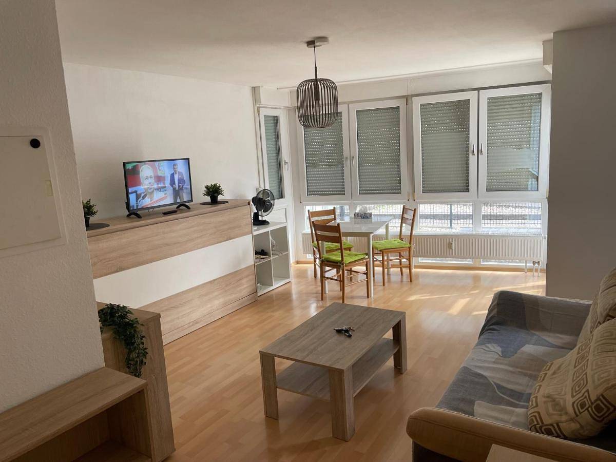 Ganze Wohnung, One-Bedroom Apartment in Bruchsal, Kraichgau