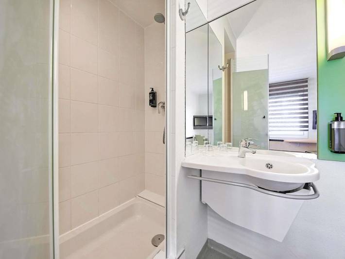 Hôtel pour 3 personnes, animaux acceptés à Villenave-d'Ornon - 3