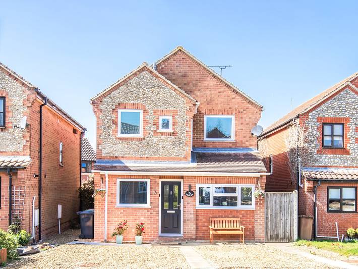 Cottage for 8 people, with garden, with pets in Sheringham