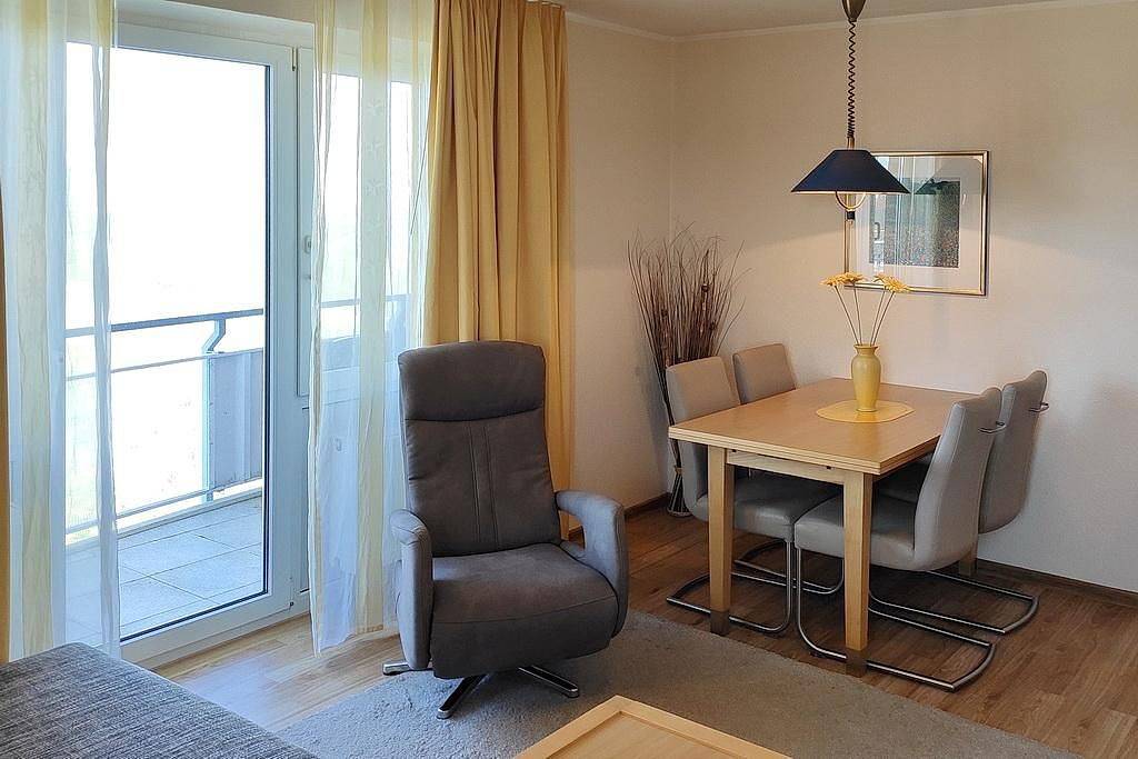 Apartamento entero, Strandnahe 3-Zimmer Ferienwohnung an der Nordsee mit Balkon und Meerblick in Schillig Strand, Wangerland