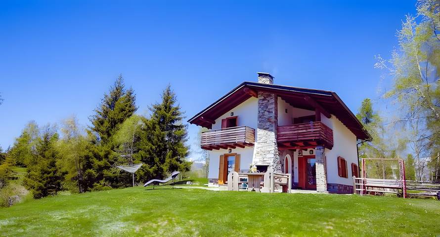 Ferienhaus 'Trivignolife - Chalet in Montagna' mit privatem Garten, Balkon und Wlan in Tirano, Veltlin