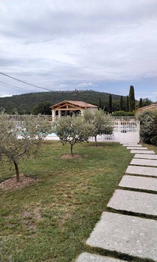 Gite de charme avec jacuzzi in Gordes, Parc naturel régional du Luberon