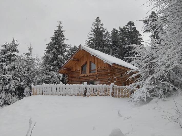 Gîte pour 8 personnes, avec terrasse et jardin, animaux acceptés à Anould