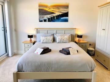 Holiday Home for 10 People in Sandown, Isle of Wight, Photo 1