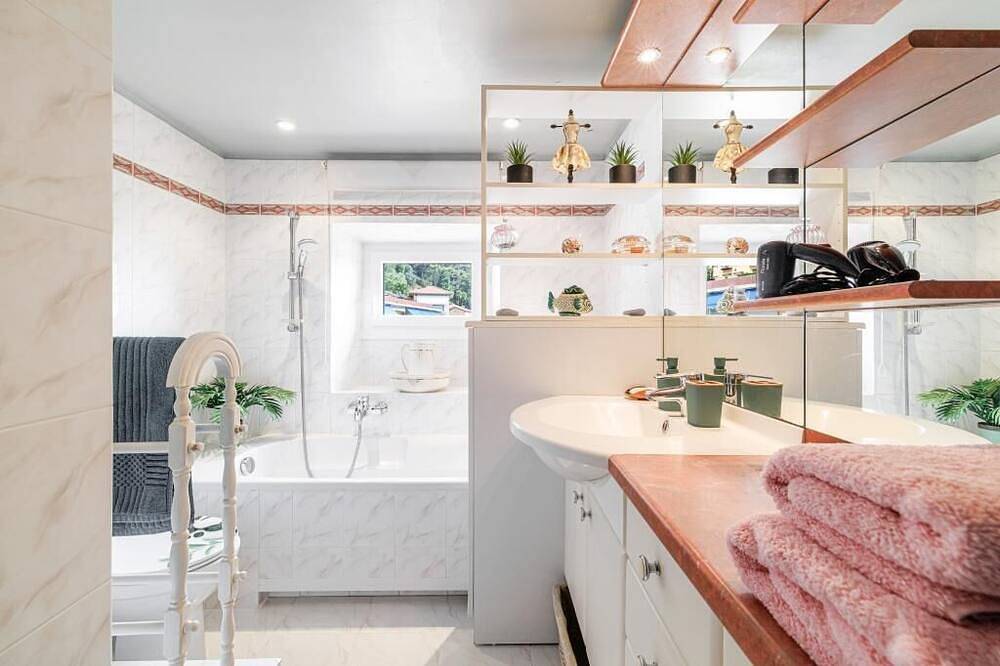 Entire apartment, La Terrase de Bracco in Beaulieu-sur-Mer, Nice region